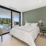 Luxury Five Bedroom With Sea View 빌라 *