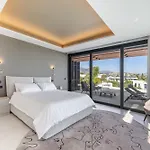 Luxury Five Bedroom With Sea View 빌라 에스테포나
