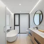Luxury Five Bedroom With Sea View 빌라